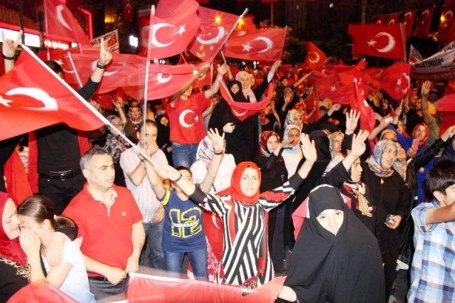Ataşehir Sivil Toplum Örgütleri Demokrasi Nöbetinde 2016