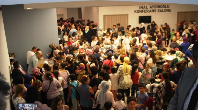 ATAŞEHİR’DE BİNLERCE ÇOCUK SANAT VE SPOR OKULLARINA KATILDI