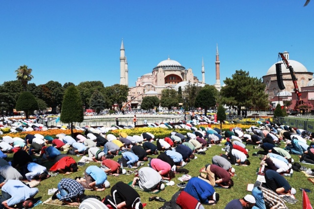 Ayasofya Cami İbadete Açılış Fotoları