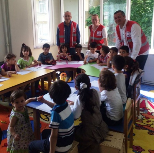 Kızılay Beykoz’dan Suriyeli ailelere  yardım