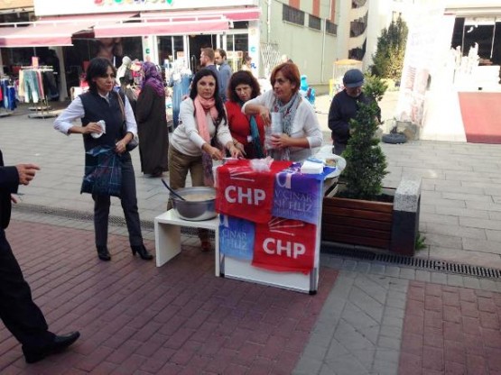 CHP Ataşehir ilçe, Aşure Dağıtımı