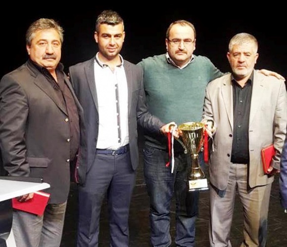 Ataşehi'de Kuş Yetiştiricileri Ödüllerini Aldılar