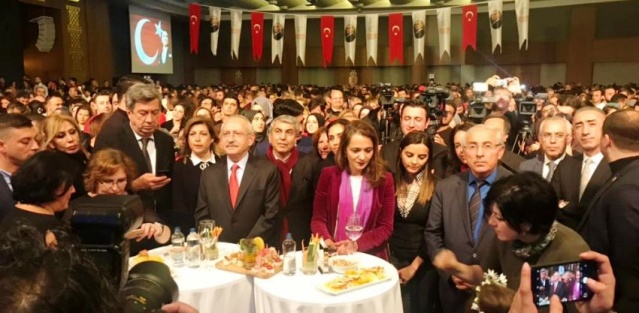 Kılıçdaroğlu Ataşehir'de öğretmenlerle buluştu