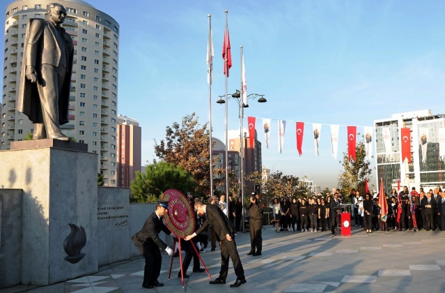 Mustafa Kemal Atatürk Ataşehir'de törenlerle Anıldı