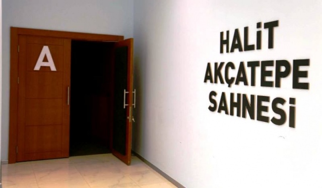 Mustafa Saffet Kültür Merkezi, Halit Akçatepe Sahnesi, Ataşehir
