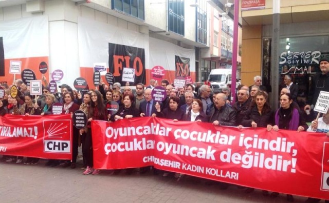 Tecavüz Mağdurları Yasası Protesto su CHP Ataşehir Teşgilatı, 2016
