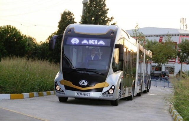 Türkiye'nin ilk yerli metrobüsü Akia
