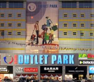 İstanbul Outlet Park Alışveriş Merkezi