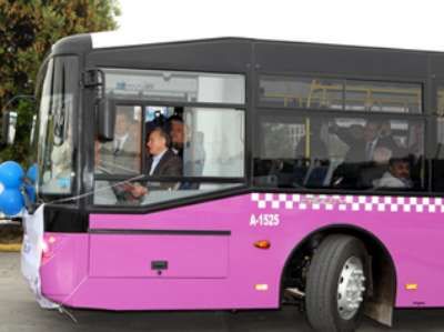 İETT  Erguvan renkli yeni otobüsler kapılarını ilk kez açtı