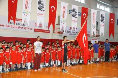 Ataşehir’de Yaz Spor Okulları 1.500 çocuğa “merhaba” dedi