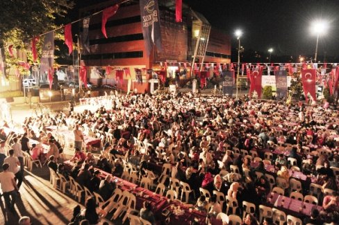 Beykoz Meydanı’nda Sahur Bereketi