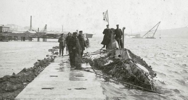 İsveç'in Bulduğu Rus denizaltı 1916'dan kalma çıktı