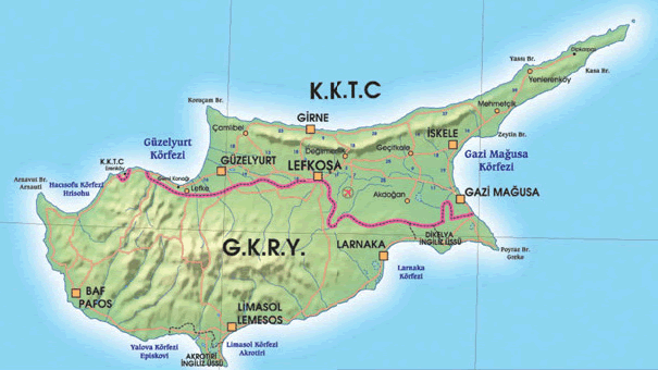 Kıbrıslı Türkler Güney Lefkoşa'da saldırıya uğradı