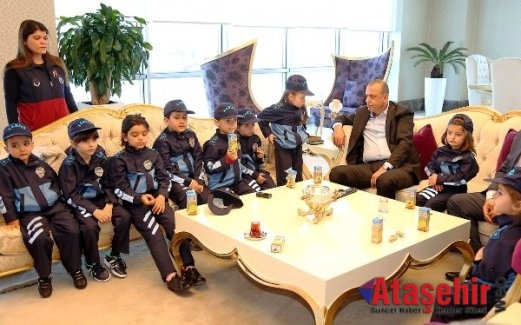 Ataşehir Belediyesi 23 Nisan için Çocuk Başkanları ağırladı