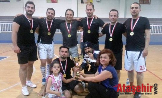 ATAŞEHİR  ÖĞRETMENLER FUTSAL TURNUVASI SONA ERDİ