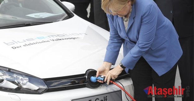 Almanya Benzinli otomobilleri resmen yasaklanıyor