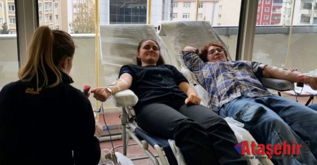 Ak Parti Ataşehir, "Bir Kan Bağışı Üç Can'a Umut Işığı kampanyası