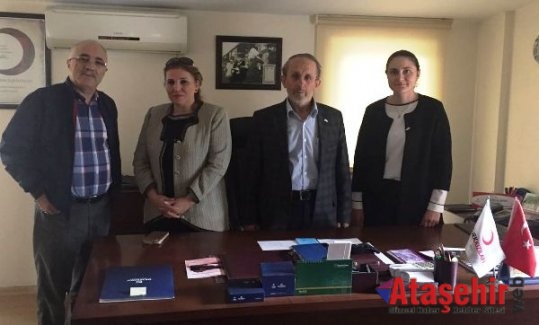 Ak Parti Ataşehir Kadın Kollarından Ataşehir Kızılay'a Ziyaret