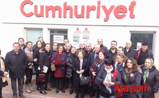 CHP Ataşehir Örgütü Cumhuriyet Gazetesi Destek Nöbetinde