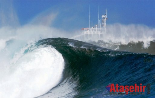 Dünyanın en büyük dalgası kaydedildi: 19 metre
