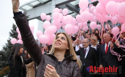 PEMBE BALONLAR UMUTLARLA GÖKYÜZÜNE UÇTU