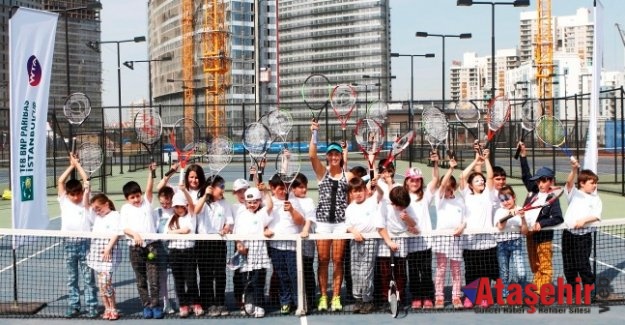 TEB, çocukları tenis heyecanına ortak etti