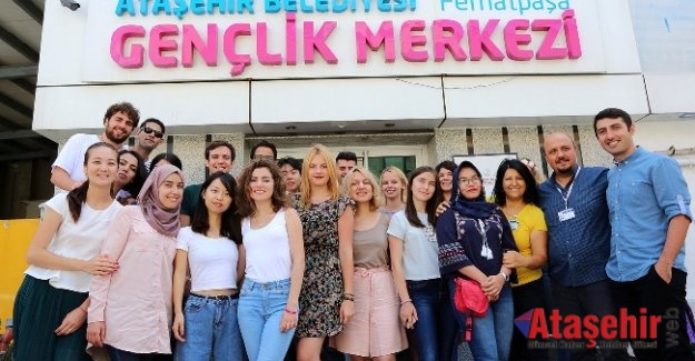 DÜNYA GENÇLERİ ATAŞEHİR’DE BULUŞUYOR