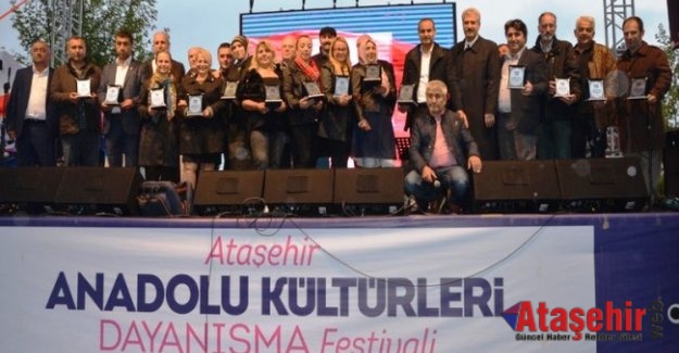 FESTİVALİN SON GÜNÜNDE HALUK LEVENT ATAŞEHİRLİLERİ COŞTURDU