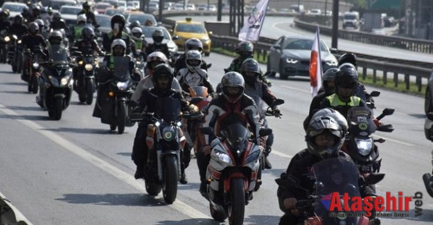 Yüzlerce motosikletli “Fark Edilmek” için bir araya geldi!