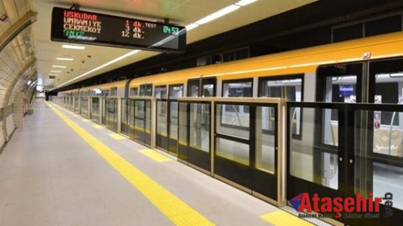 Sürücüsüz metrodan 4 günde 292 bin kişi yolculuk yaptı
