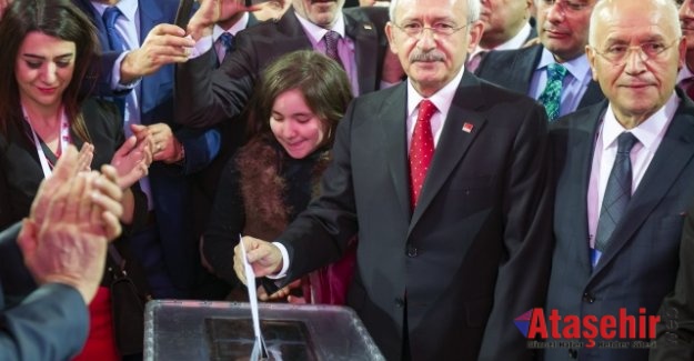 Kemal Kılıçdaroğlu yeniden CHP Genel Başkanı seçildi