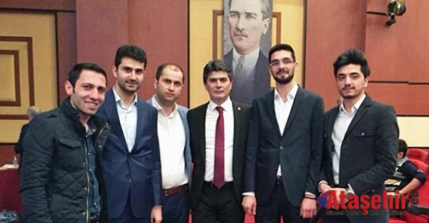 Ak Parti Ataşehir Gençlik Kolları, Fatih Kayacı'ya Emanet