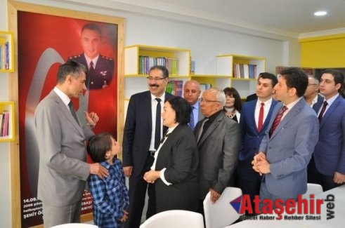 Şehitlerin adları kütüphane ve konferans salonuna verildi