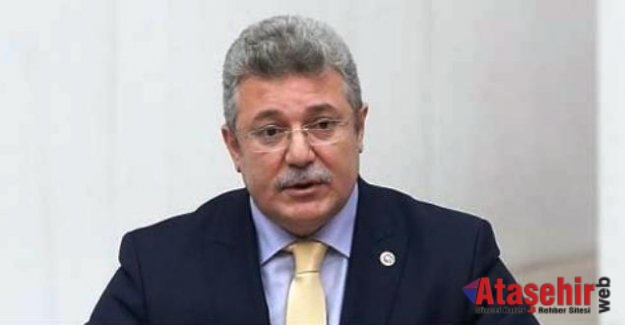 AK Parti'nin Grup Başkanı Muhammet Emin Akbaşoğlu oldu