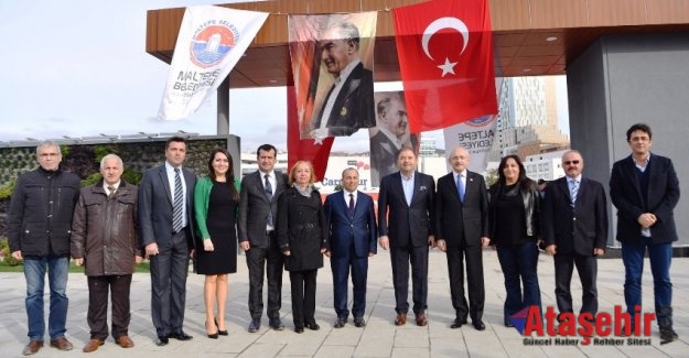 Kılıçdaroğlu Maltepe Cumhuriyet Parkı’nı ziyaret etti