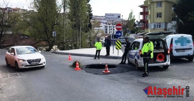 Ataşehir'de yol çöktü