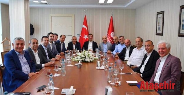 Ekrem İmamoğlu, CHP'li Başkanlarla biraraya geldi
