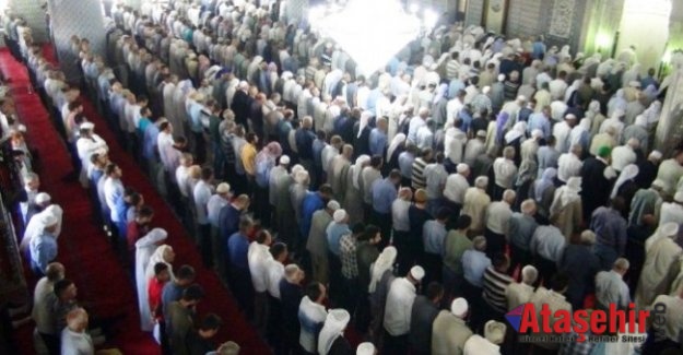 Ramazanın son cuması ve Kadir Gecesi’nde camiler doldu taştı