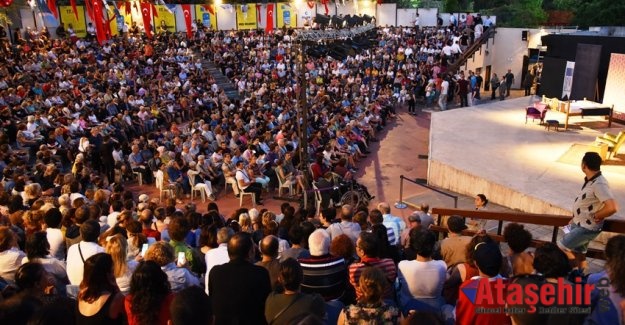 17. KADIKÖY BELEDİYESİ TİYATRO FESTİVALİ BAŞLADI