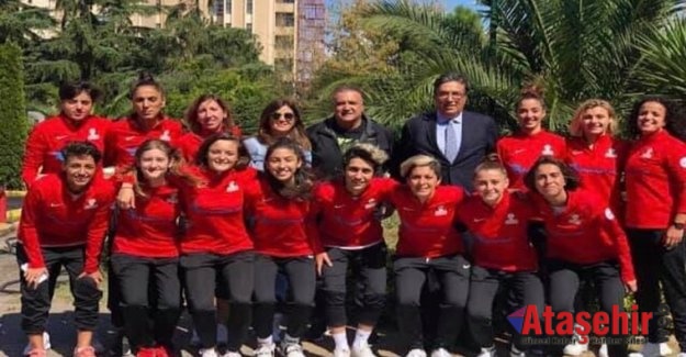 Ataşehir'de Kadın Futbol sezonu başlıyor