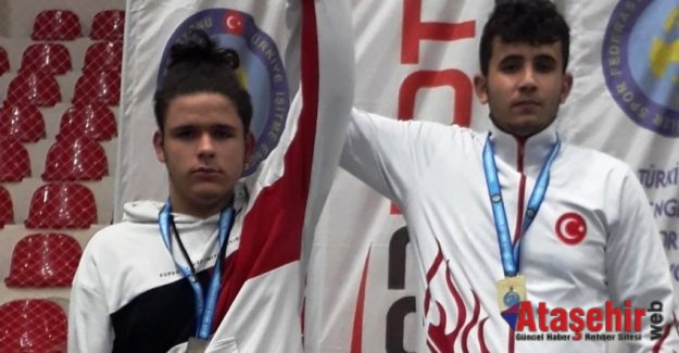 Türkiye Şampiyonluğu ve İkinciliği Çankırılı Güreşçilerin