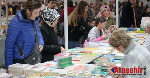 CNR milyonlarca kitabı okuyucuyla buluşturdu