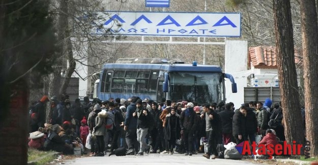 Yunanistan'da mülteci paniği! Sınırlarını otobüsle kapattı