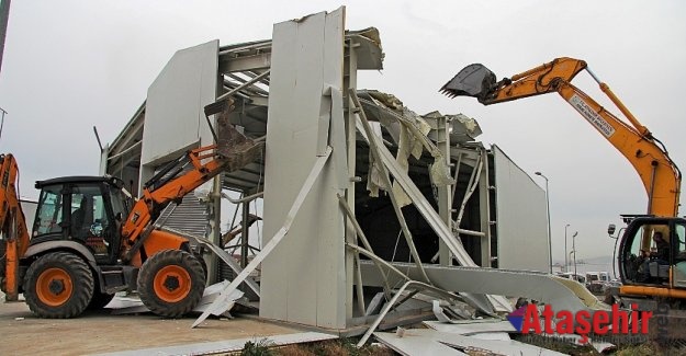 ATAŞEHİR’DE KAÇAK YAPILARLA MÜCADELE SÜRÜYOR