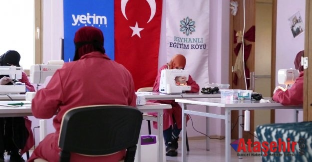 Yetim anneleri maske üretiyor