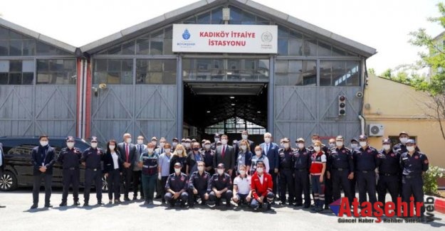 EKREM İMAMOĞLU KADIKÖY'DE ZİYARETLERDE BULUNDU