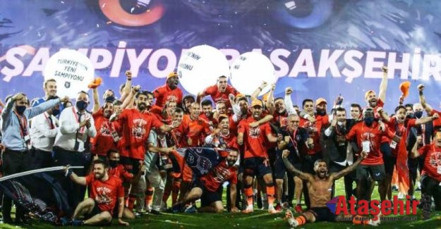 Başakşehir şampiyon oldu!