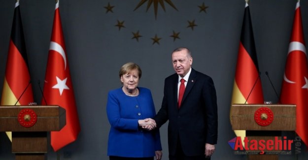 Cumhurbaşkanı Erdoğan, Merkel ile telefonda görüştü.