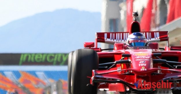 Formula 1'de İstiklal Marşımızı Murat Karahan Seslendirecek