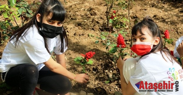 Ataşehir Belediyesi’nden ‘Çöpler Çiçek Olsun’ projesi